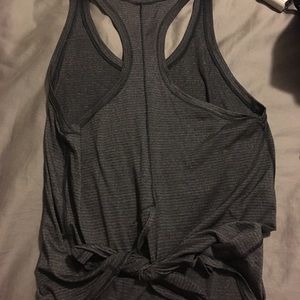 Lululemon tie it up singlet 6 heathered black